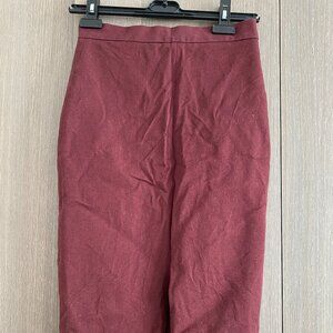 Banana Republic Petite Burgundy Midi Pencil Skirt – Size 2P